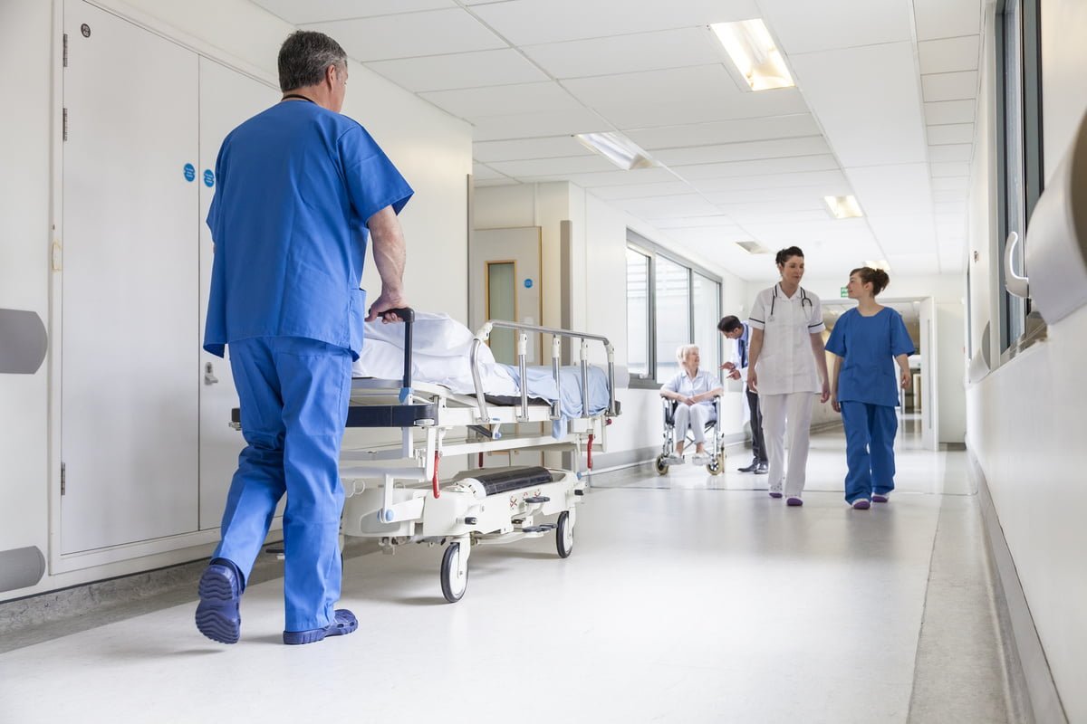 Două secții din cadrul Institutului Mamei și Copilului vor fi reparate