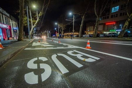 Ceban: Strada Creangă, la un noi nivel. Când vor fi aplicat marcajul pentru benzi dedicate