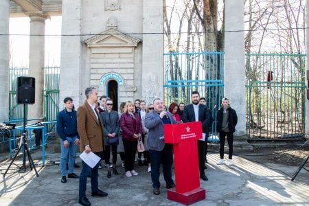 Consilierii PSRM vor crea un grup de inițiativă care va colecta semnături pentru organizarea referendumului cu privire la Stadionul Republican