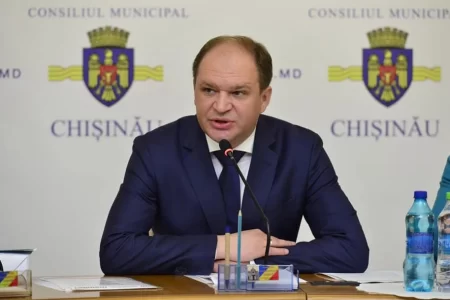 Ceban sesizează PG și CNA cu privire la metalul adus din Cernobîl, la uzina metalurgică de la Râbnița. Guvernare a făcut o înțelegere cu ei