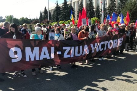 Regimentul nemuritor – mii de oameni se adună în PMAN, pentru a participa la marș FOTO/VIDEO