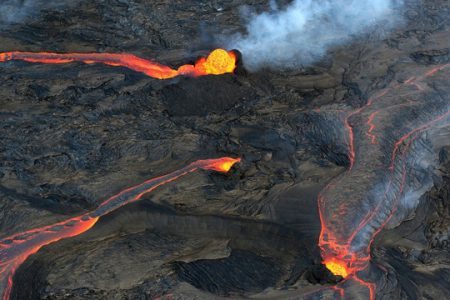 Cel mai mare vulcan din lume se pregătește să erupă, după o pauză de 38 de ani