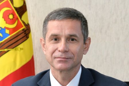 Ministrul Apărării al Moldovei efectuează o vizită în Cehia
