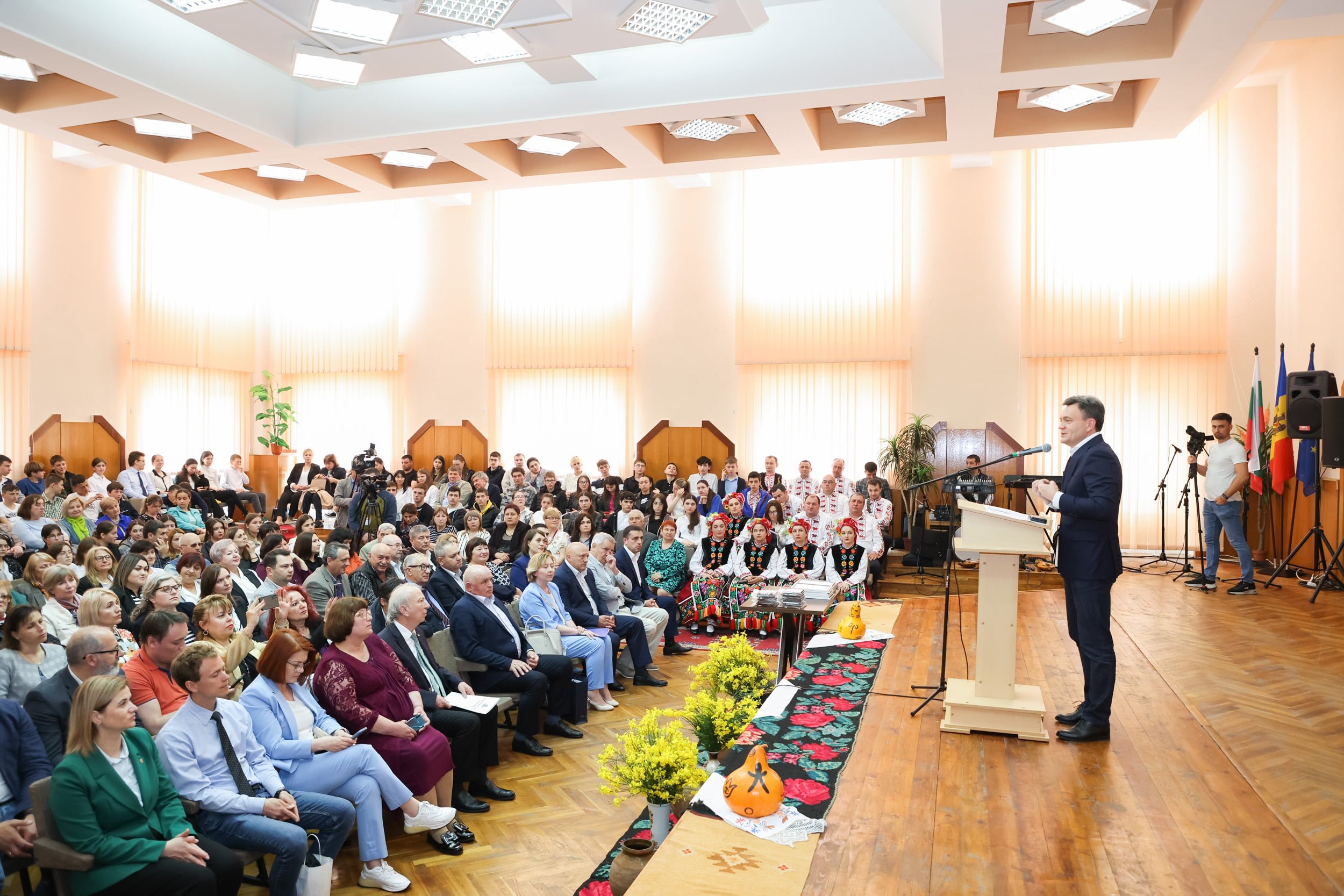 Prim-ministrul Dorin Recean a participat, la Taraclia, la evenimentul dedicat culturii slave: „Suntem un popor cu mai multe identități culturale, dar cu un obiectiv comun – cel de a construi Europa la noi acasă”