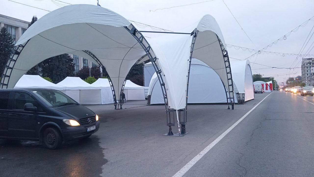 Ion Ceban invită locuitorii capitalei în Orășelul European din PMAN