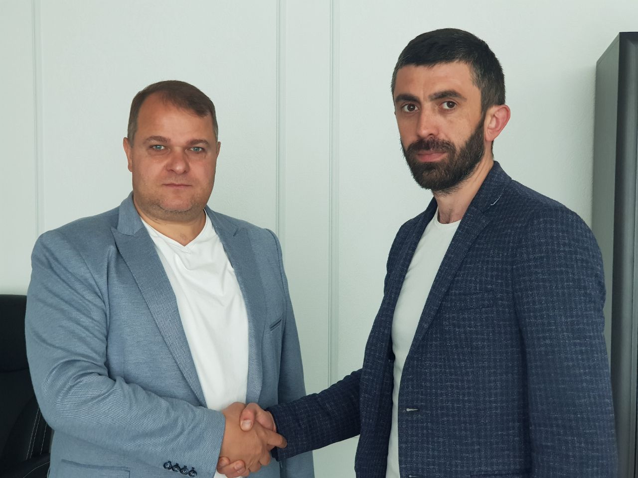 Noi plecări din PSRM către Partidul “Renaștere”. E vorba de un președinte de raion, primari, consilieri raionali și orășenești