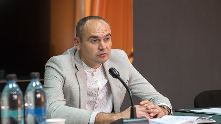 Primarul de Condrița cere demisia premierului și a președintelui țării