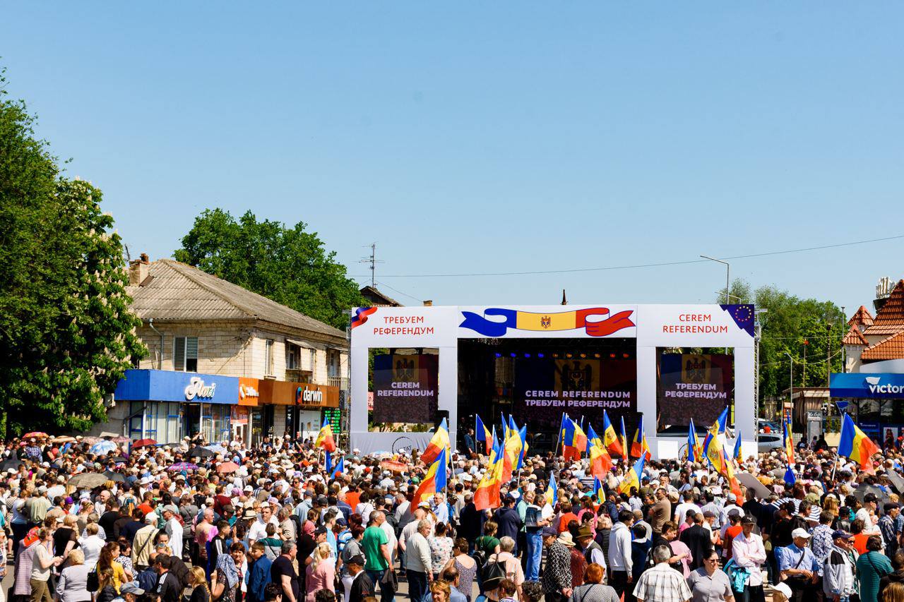 60 de mii de oameni au participat la mitingurile de la Orhei, Comrat și Bălți, în susținerea organizării unui referendum privind vectorul extern al Moldovei