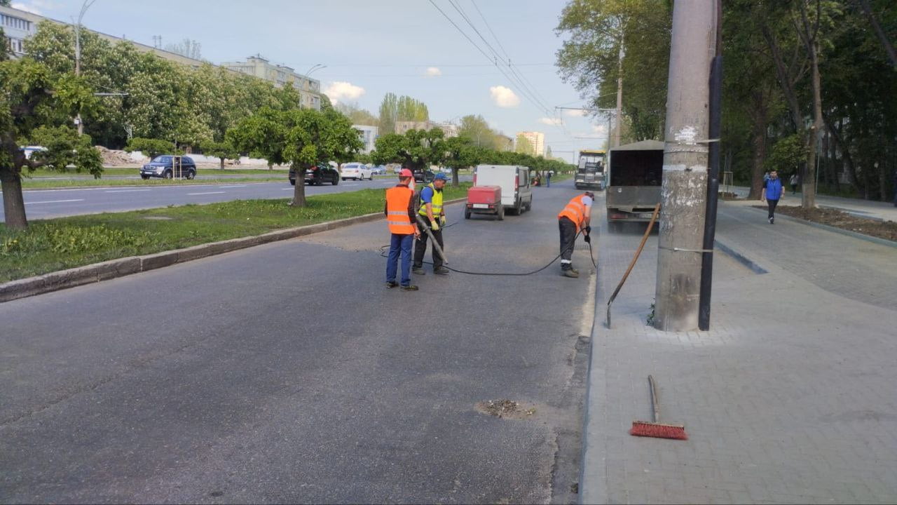 Lucrări în toi pe centurile destinate transportului public de pe bd. Dacia
