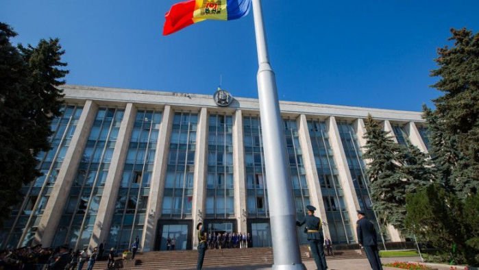 Guvernul a aprobat anularea finanţării ilegale a partidelor cu o condiție