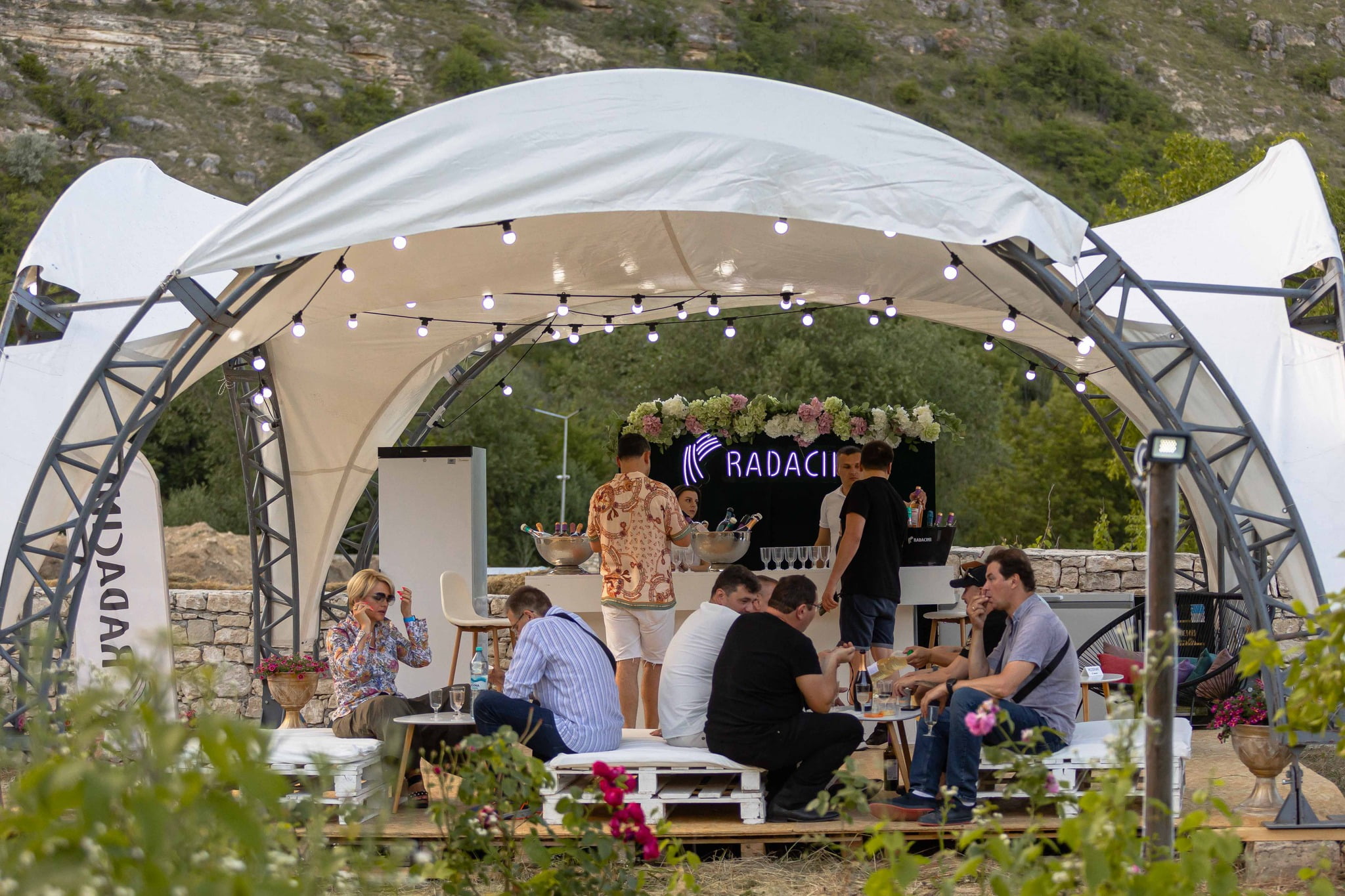 Trei zile de muzică bună, peisaje spectaculoase și bucate tradiționale. Aproximativ 2 mii de oameni au savurat concertele din cadrul Festivalului de Muzică Clasică în Aer Liber „DescOperă”