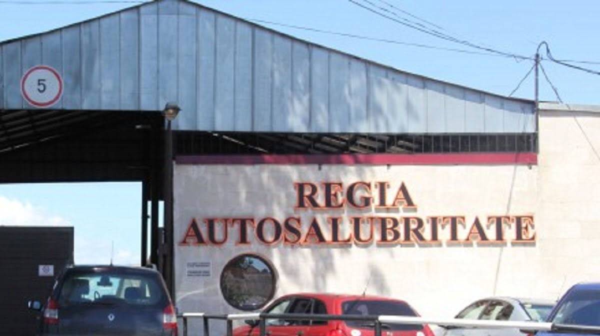 Regia „Autosalubritate” achiziționează opt cap tractoare și opt semiremorci noi pentru transportul deșeurilor municipale