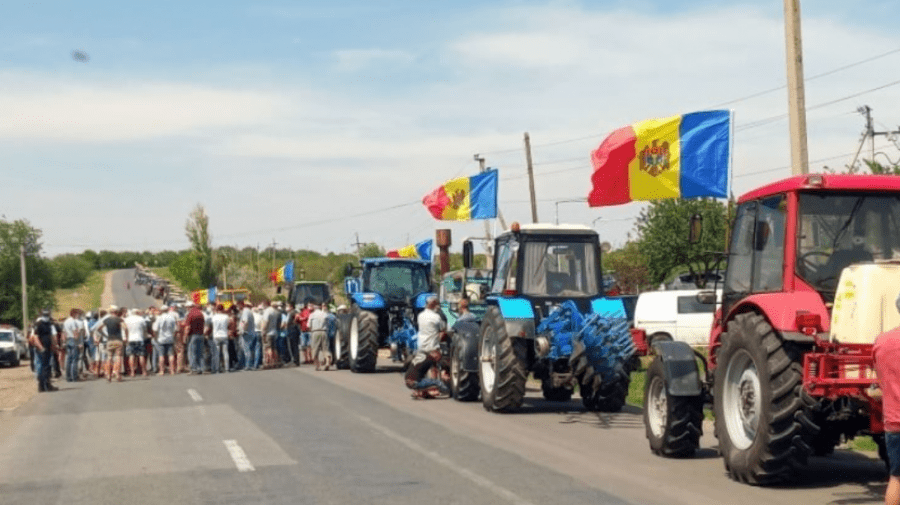 Agricultorii din mai multe raioane au ieșit și astăzi să protesteze