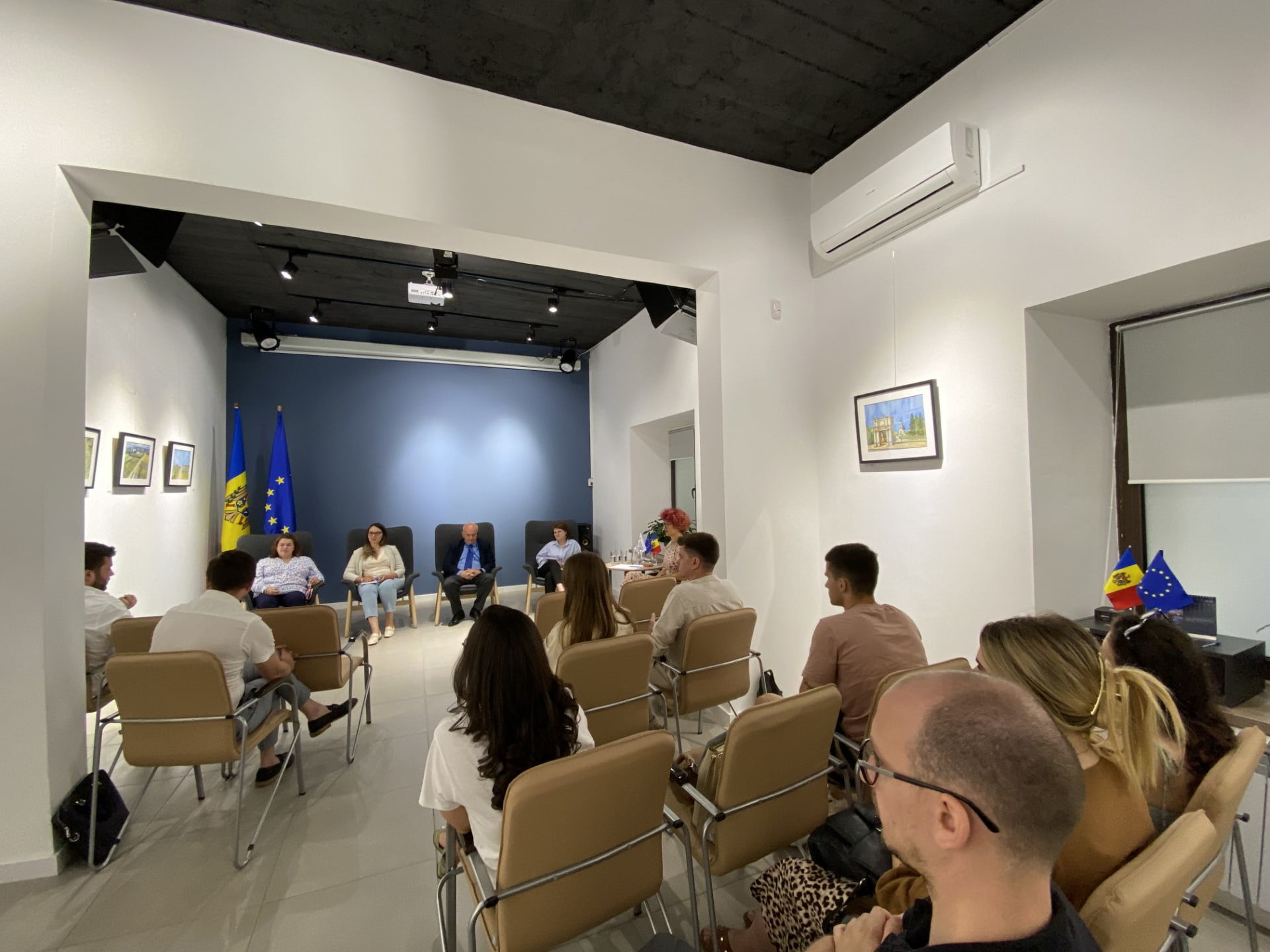 Transformarea digitală în Moldova: Strategii existente și cum sunt implementate în diverse industrii