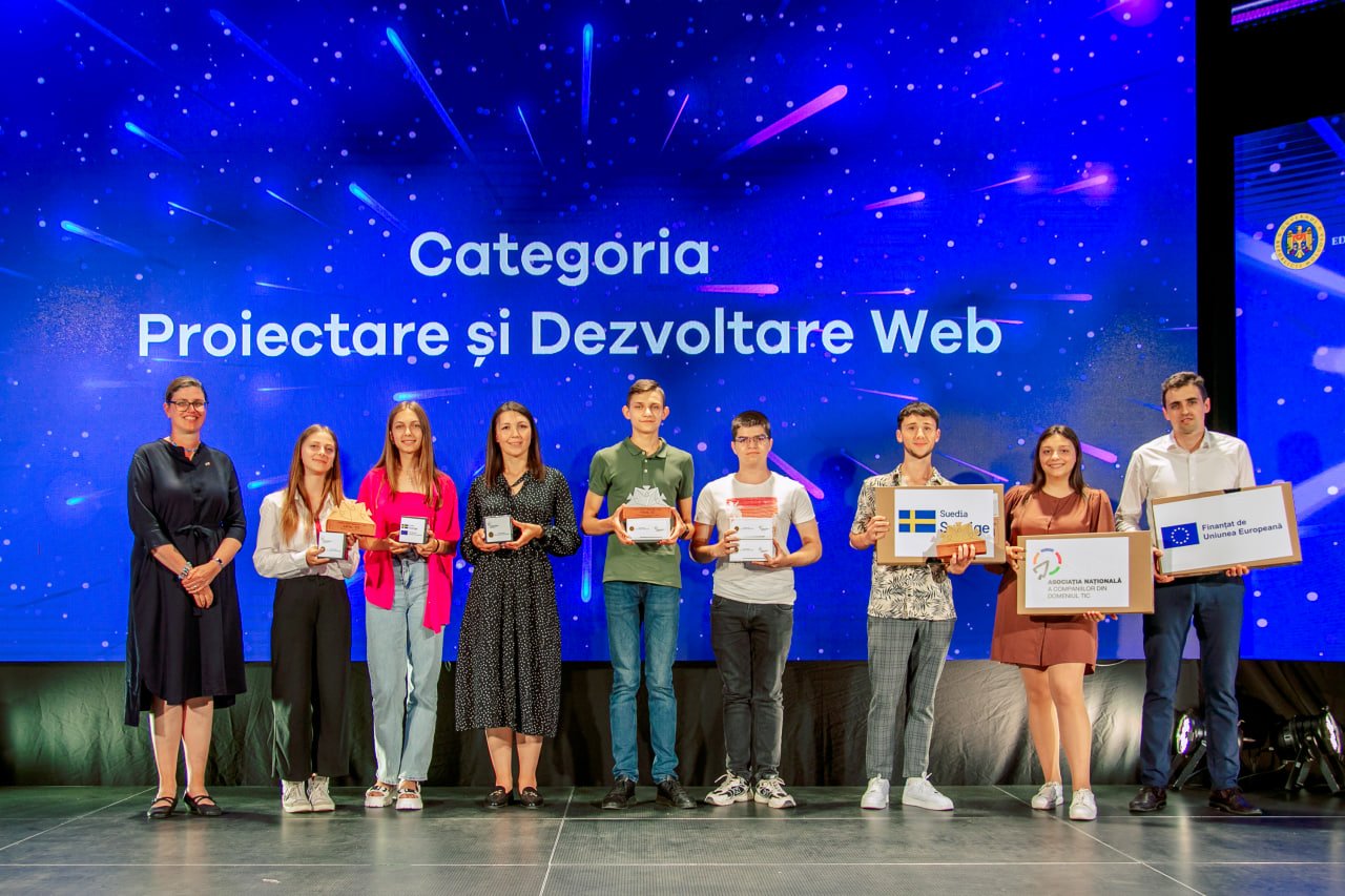 Elevii din Cahul devin campioni la Web Development în competiția „Tekwill Junior Ambassadors”!