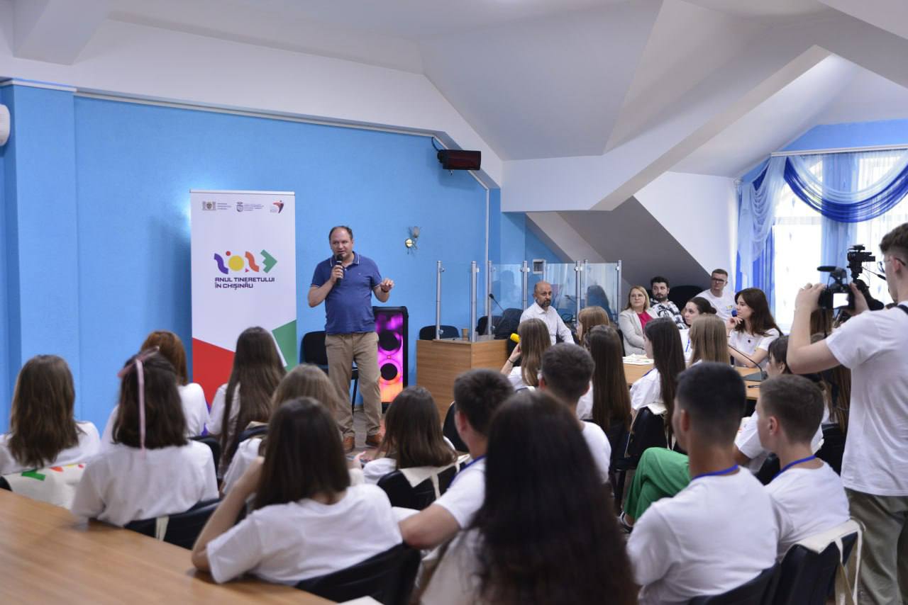 Start Școlii de Vară pentru Tineri! Circa 100 de tineri din municipiul Chişinău, vor participa la Școala de VarăStart Școlii de Vară pentru Tineri!