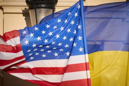 Ucraina începe un dialog cu SUA privind garanţiile de securitate
