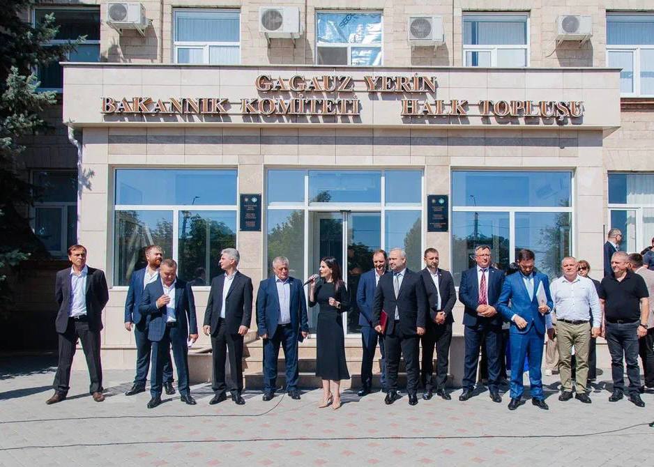 PAS, jos mâinile de pe Găgăuzia! Locuitorii din Găgăuzia cer Adunării Populare să aprobe noua componență a Comitetului Executiv