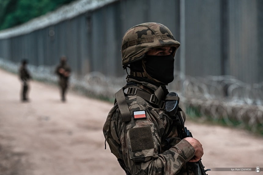 Polonia mută trupe în estul ţării, mai aproape de graniţa cu Belarus