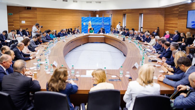 Politica externă, discutată de Maia Sandu și ambasadorii moldoveni