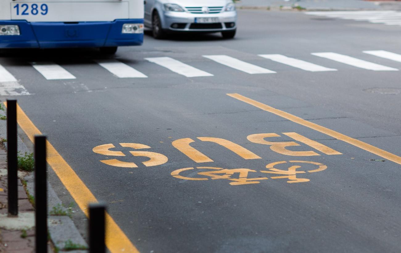 Chișinău implementează benzi dedicate Transportului Public pentru a diminua timpul de deplasare și așteptare