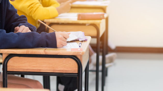 Parlamentul a aprobat modificări la Codul educației