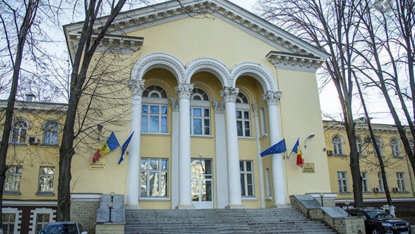 Instituțiile din raioane vor primi mașini VAZ de la Ministerul Sănătății
