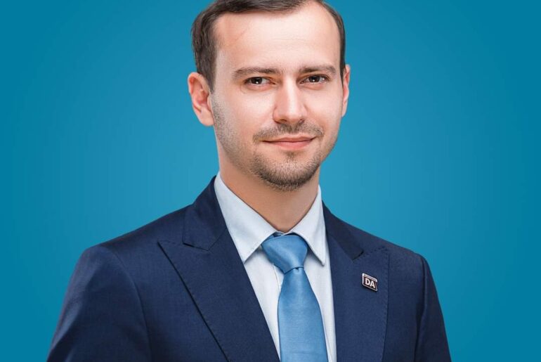 Liderul DA: Judecătorii filmați cum numără banii, repuși în funcție de CSM-ul reformat. Rușine!