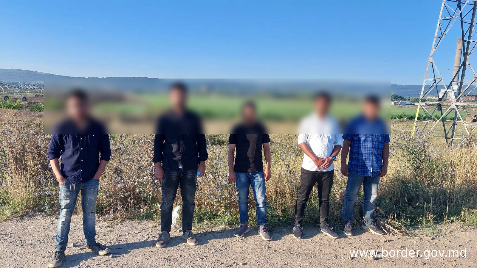 Șase străini, depistați ca urmare a cooperării dintre poliţiștii de frontieră din Republica Moldova și România, unul ar fi organizatorul migrației ilegale