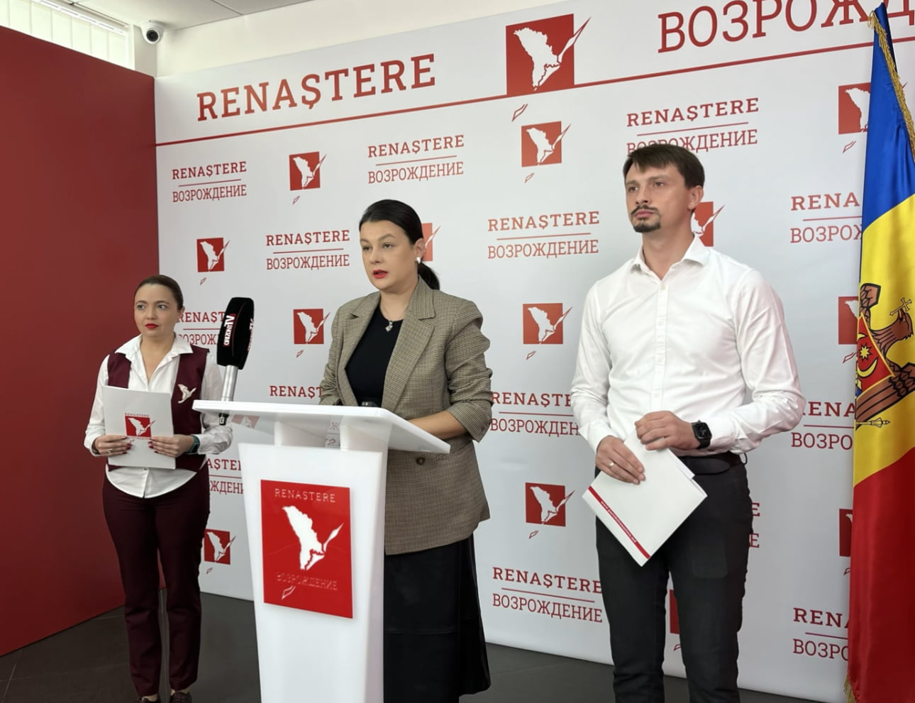 Natalia Parasca, președinte interimar al partidului „Renaștere”, denunță presiuni politice și percheziții în masă