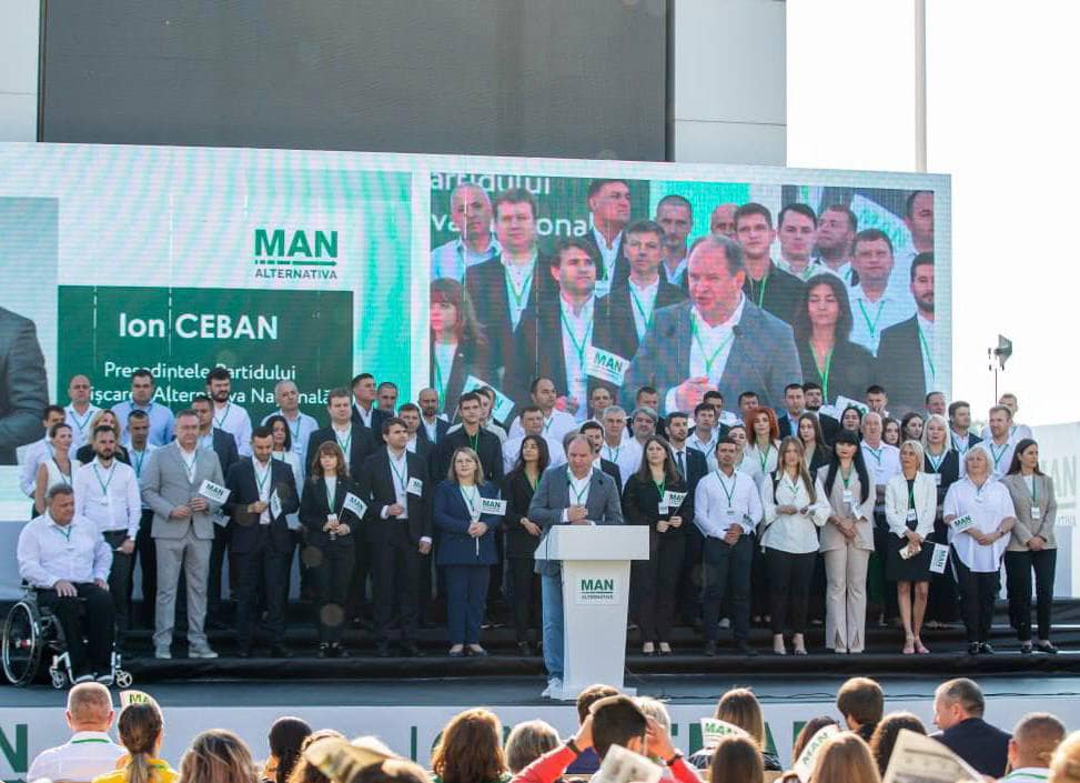 Prezentarea echipei: Ion Ceban anunță candidații MAN pentru Consiliul Municipal Chișinău