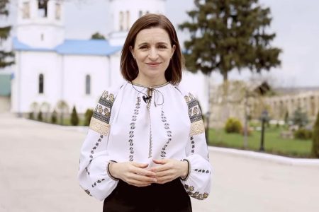 Președinta Maia Sandu, de Ziua Constituției: „În pofida provocărilor din ultimii ani, continuăm să construim în Republica Moldova un stat pentru oameni”