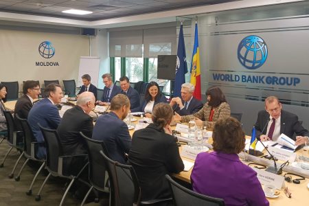 Înaltul Comisar al Națiunilor Unite pentru Refugiați, Filippo Grandi, salută angajamentul Republicii Moldova de a proteja refugiații și îndeamnă la creșterea sprijinului atât pentru refugiați, cât și pentru comunitățile care îi găzduiesc