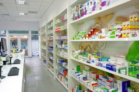 La Căușeni și Anenii Noi vor fi înființate farmacii subvenționate de stat