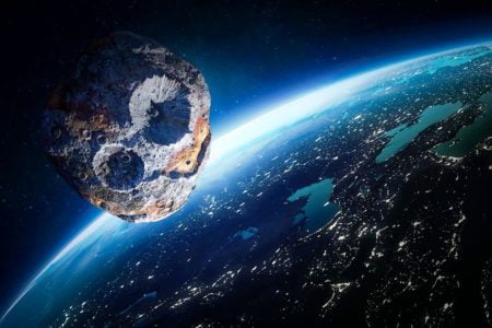 Un asteroid gigant, de dimensiunea unui zgârie-nori, se apropie de Pământ
