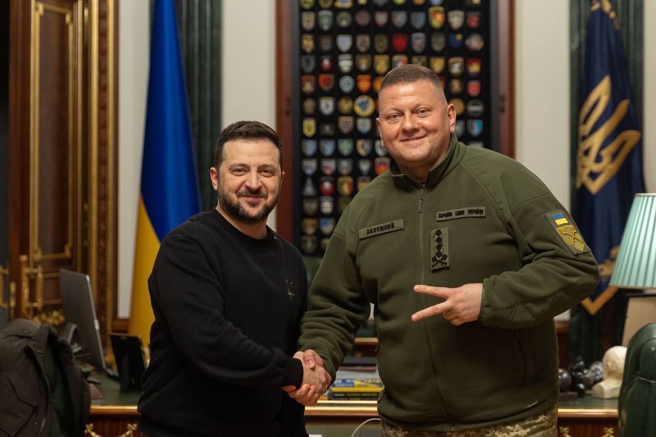 Președintele ucrainean Volodimir Zelenski l-a demis pe comandantul-șef Valeriy Zaluzhnykh
