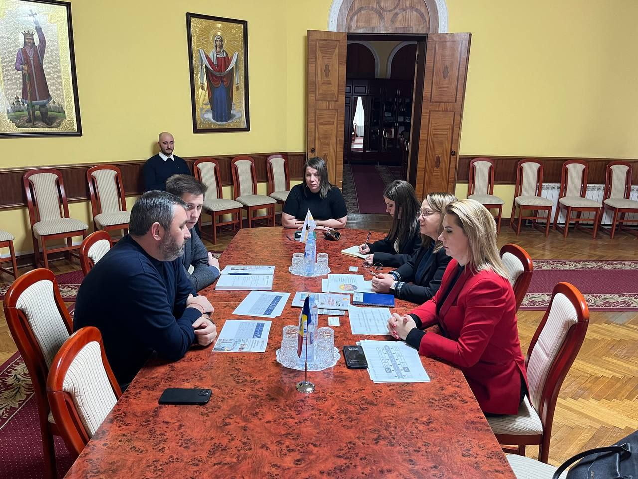 Noi proiecte de eficiență energetică, discutate la Primăria Chișinău cu reprezentanții USAID