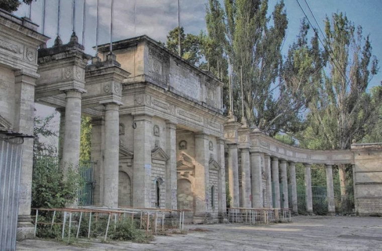 Terenul din strada Tighina va fi vândut pentru viitorul sediu al Ambasadei SUA în Republica Moldova
