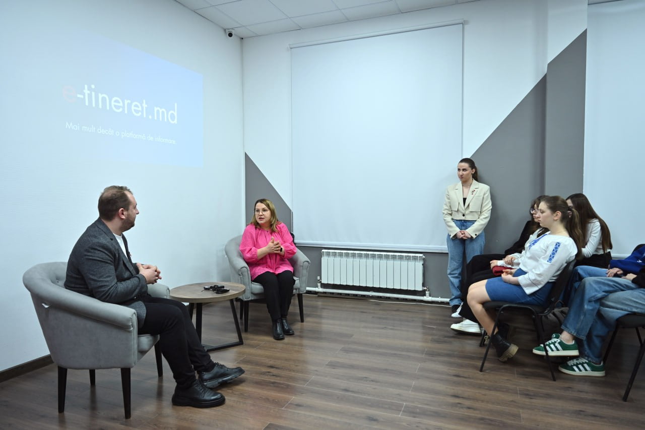 Lansarea site-ului e-tineret.md: O nouă resursă pentru tinerii din Chișinău