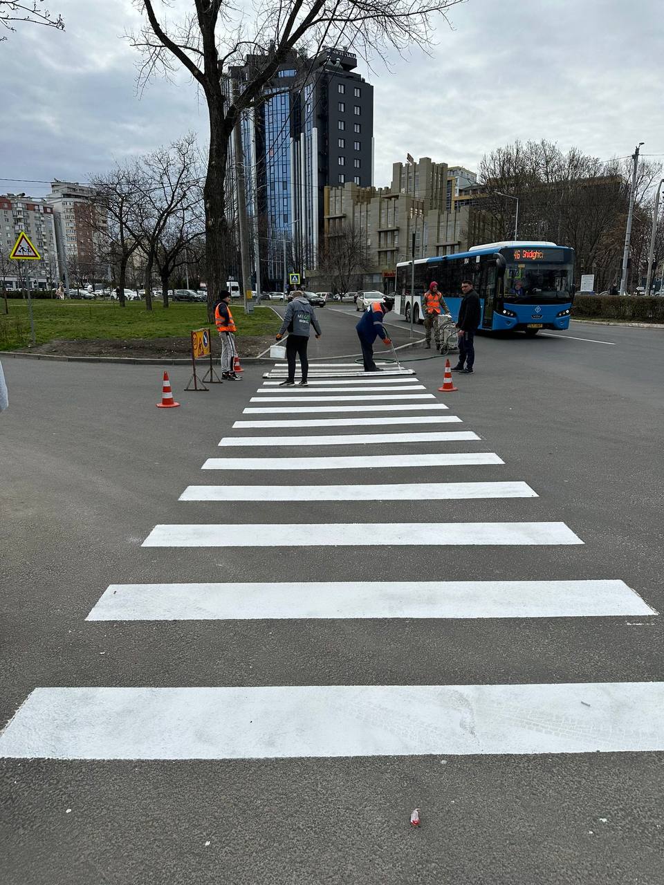 Acțiune de înnoire a marcajului rutier în Capitală