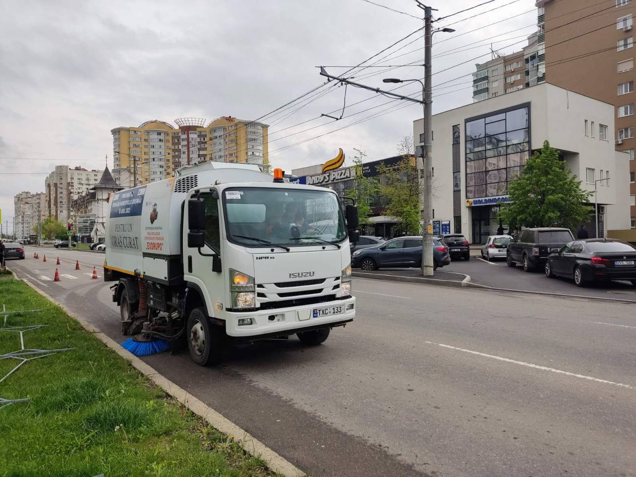 Ceban felicită lucrătorii din sfera locativ-comunală de Ziua lor Profesională