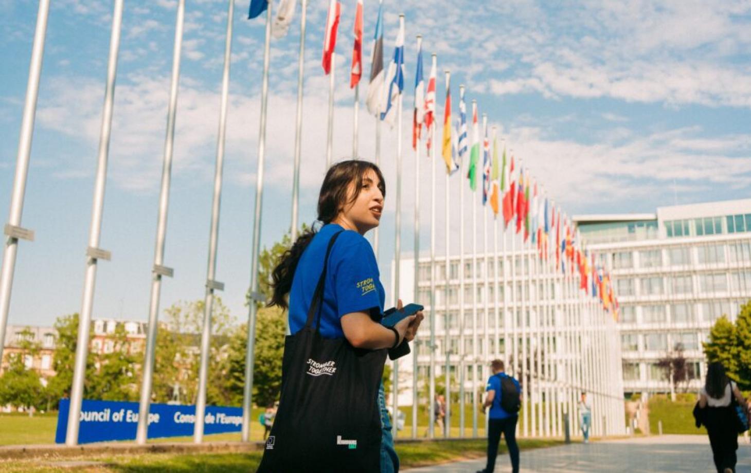 Tinerii din Moldova sunt invitați să facă voluntariat pe termen lung în Franța
