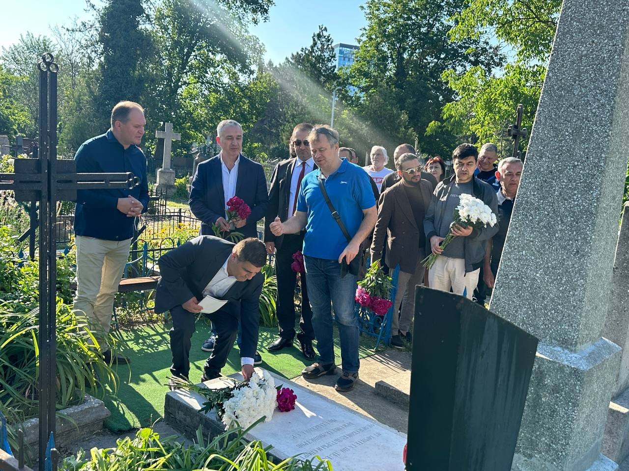 Ion Ceban și Armen Nazaryan au depus flori la mormântul lui Ivan Zaikin