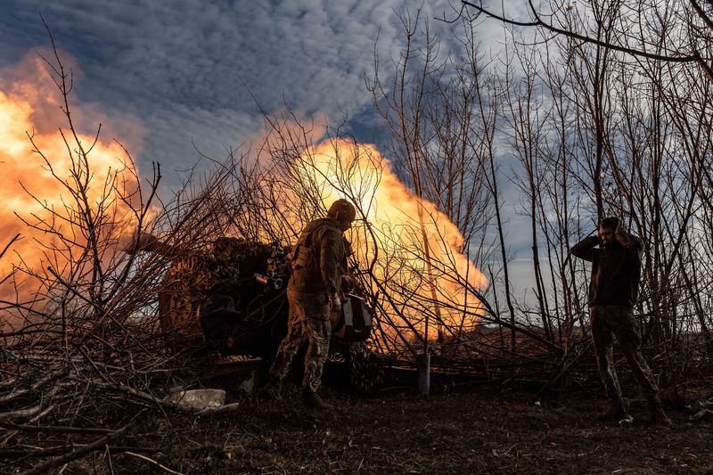 Ucrainenii au atacat regiunea rusă Rostov şi peninsula anexată Crimeea