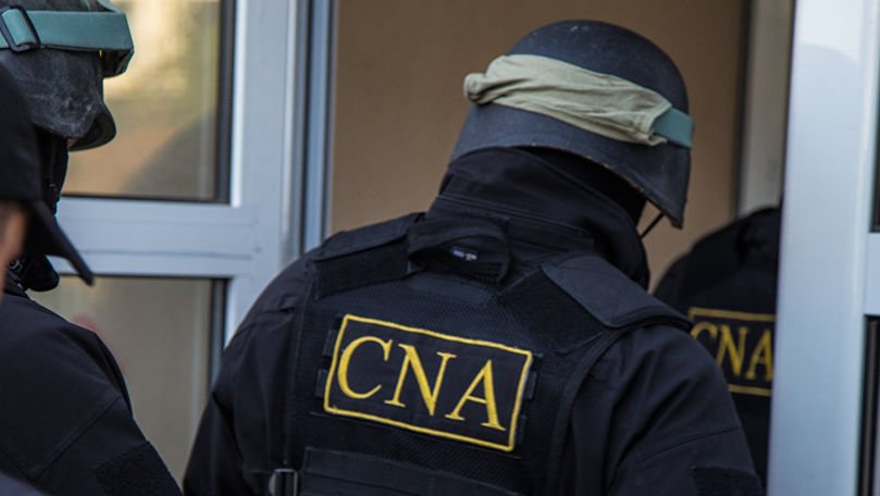 Reținut de CNA: Fost inginer cadastral din Bălți, acuzat de trafic de influență