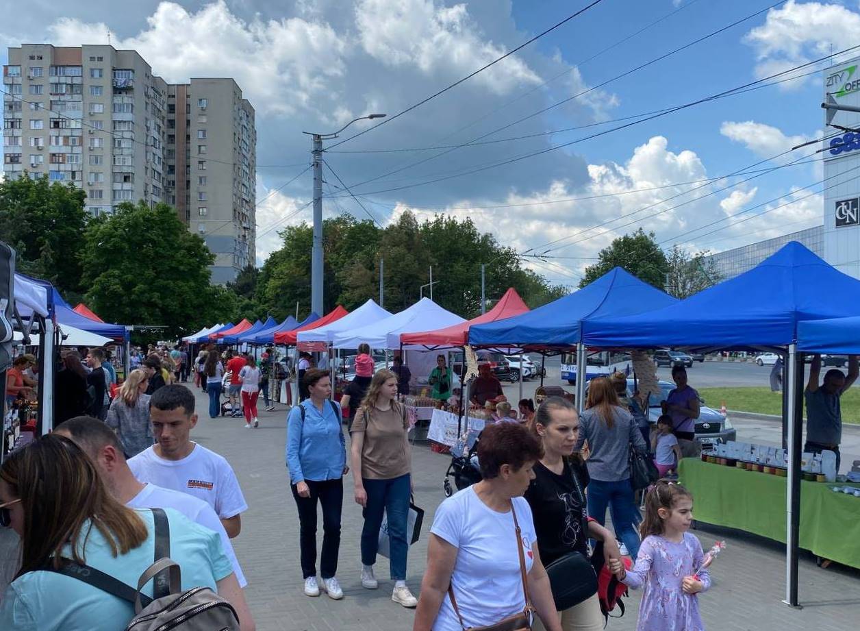 Târguri cu produse autohtone, în Capitală. Ion Ceban: „Astfel încercăm să consolidăm relația producători – consumatori locali”