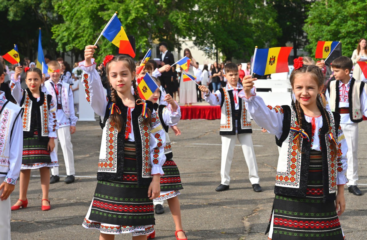 Zeci de oficialii din cadrul Primăriei Municipiului Chișinău au participat la „Ultimul Sunet