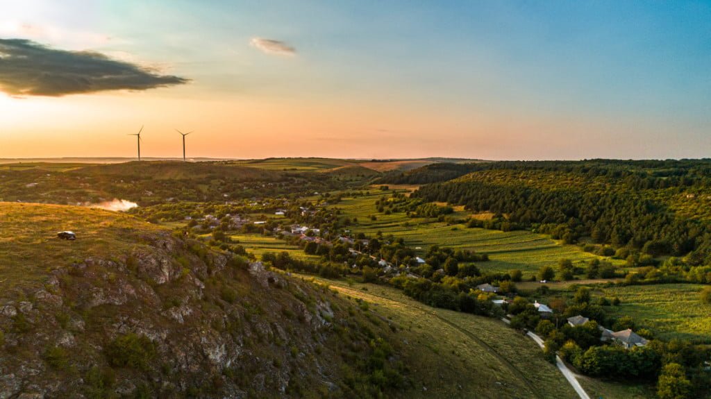 Denumirile geografice din R. Moldova vor fi scrise în limba română