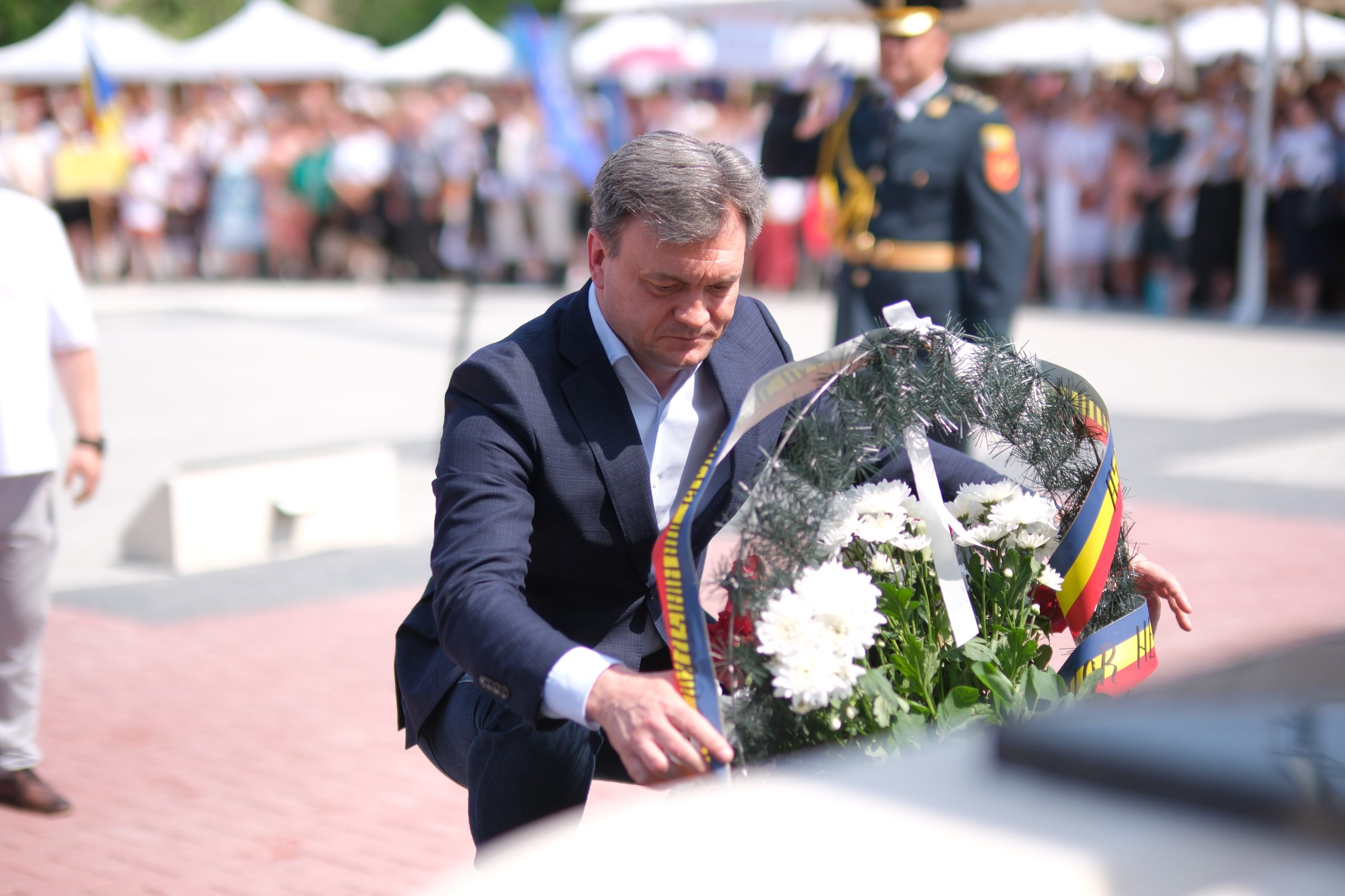 Prim-ministrul Dorin Recean a participat la inaugurarea monumentului domnitorului Ștefan cel Mare și Sfânt din orașul Căușeni