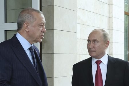 Kremlinul respinge rolul de mediator al lui Erdogan în conflictul din Ucraina